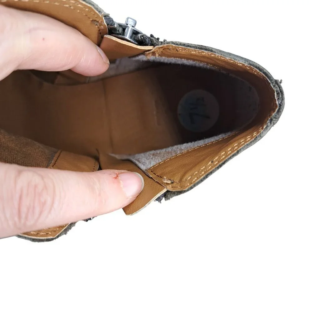 Frye size color